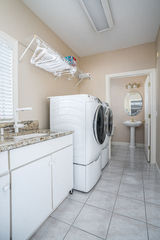 3755 E 61st Boulevard, Davenport, IA 52807