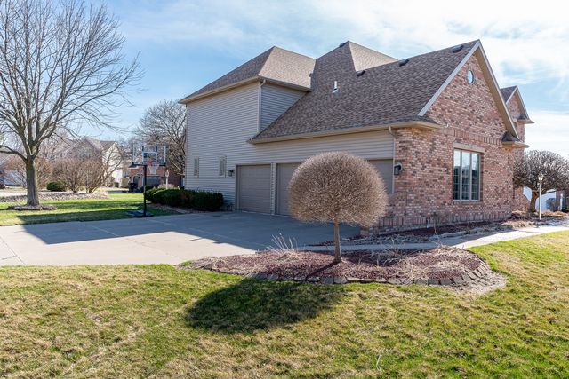 3755 E 61st Boulevard, Davenport, IA 52807