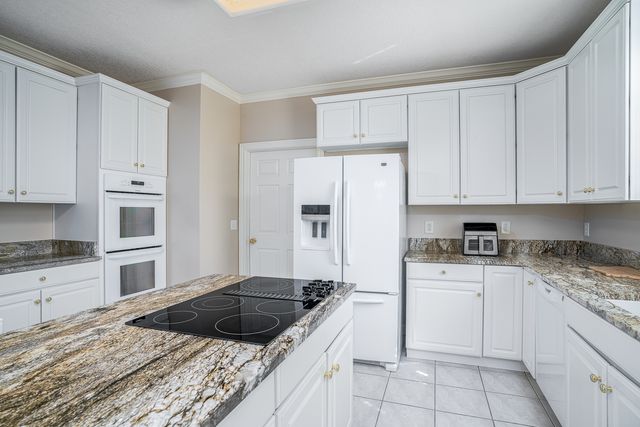 3755 E 61st Boulevard, Davenport, IA 52807