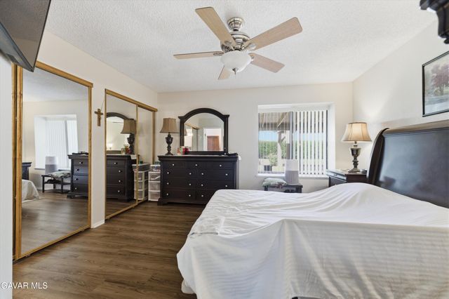 2851 W College Park Drive, Lancaster, CA 93536