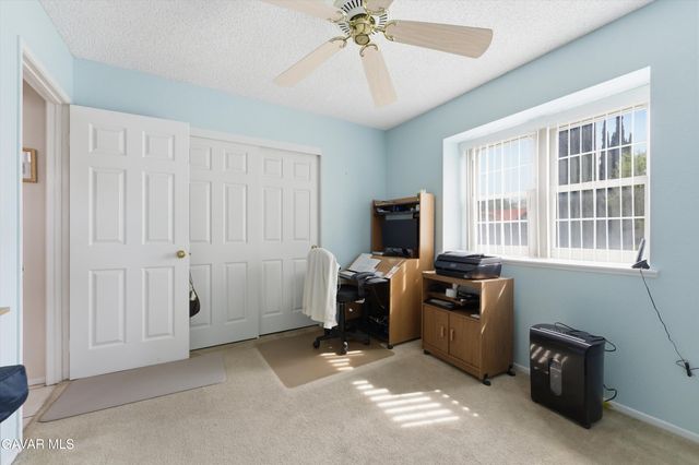 2851 W College Park Drive, Lancaster, CA 93536