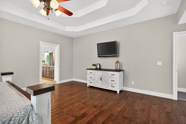 487 Cedar Hill Rd, Celina, TN 38551