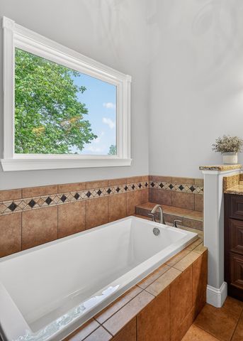 487 Cedar Hill Rd, Celina, TN 38551