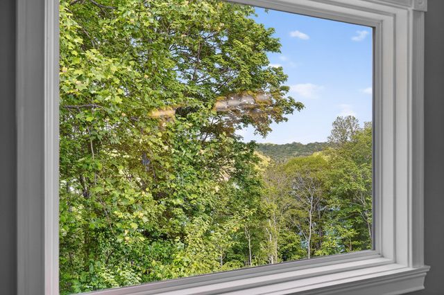 487 Cedar Hill Rd, Celina, TN 38551