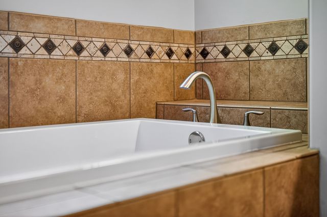 487 Cedar Hill Rd, Celina, TN 38551