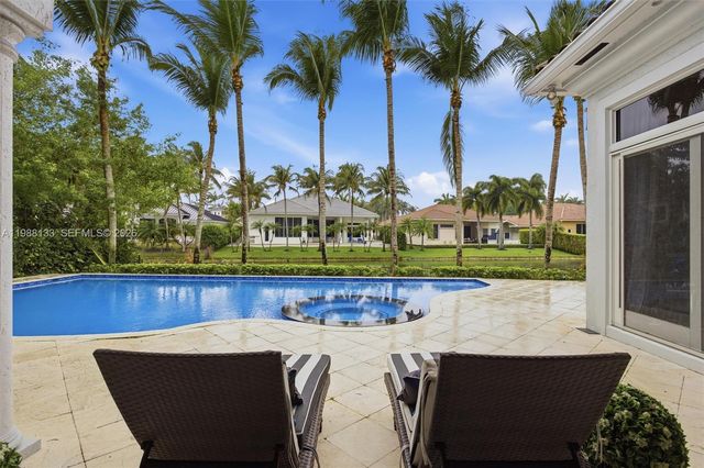 611 Sweet Bay Ave, Plantation, FL 33324