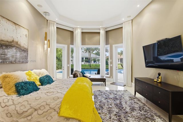 611 Sweet Bay Ave, Plantation, FL 33324