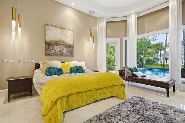 611 Sweet Bay Ave, Plantation, FL 33324