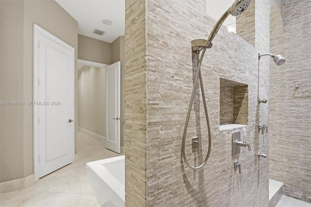 611 Sweet Bay Ave, Plantation, FL 33324