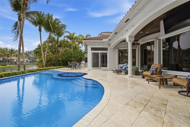 611 Sweet Bay Ave, Plantation, FL 33324