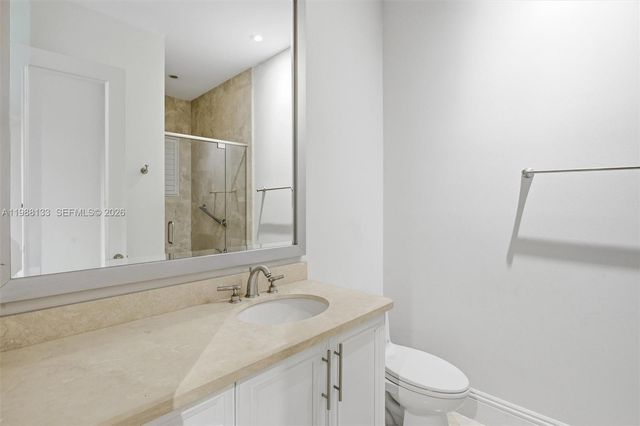 611 Sweet Bay Ave, Plantation, FL 33324