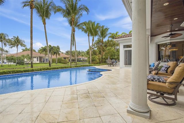 611 Sweet Bay Ave, Plantation, FL 33324