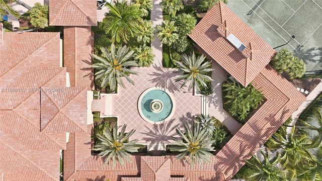 611 Sweet Bay Ave, Plantation, FL 33324