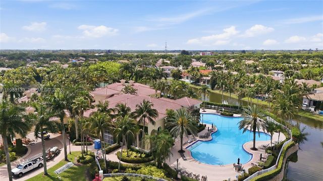 611 Sweet Bay Ave, Plantation, FL 33324