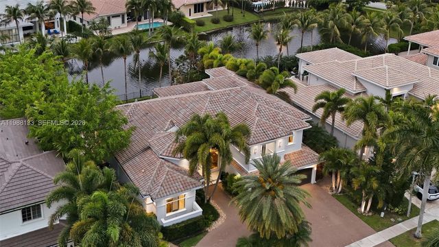 611 Sweet Bay Ave, Plantation, FL 33324