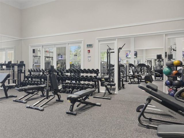 611 Sweet Bay Ave, Plantation, FL 33324