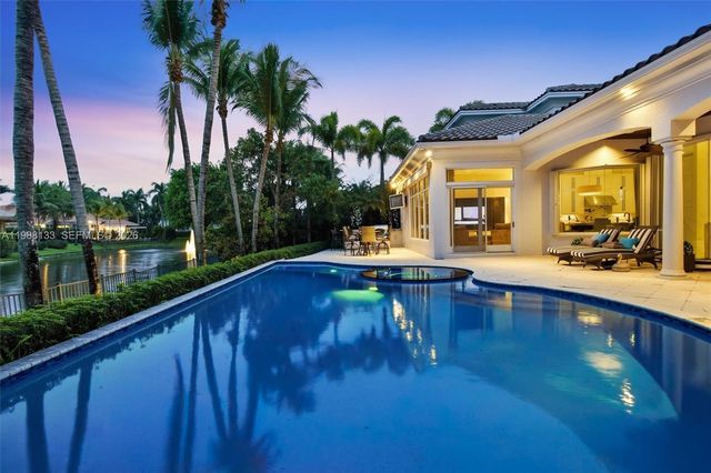 611 Sweet Bay Ave, Plantation, FL 33324