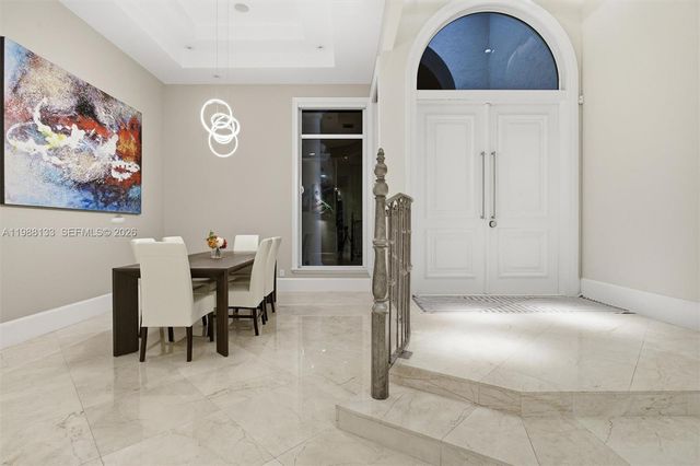 611 Sweet Bay Ave, Plantation, FL 33324