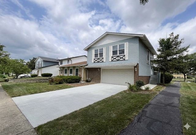 1826 Prentiss Drive, Downers Grove, IL 60516