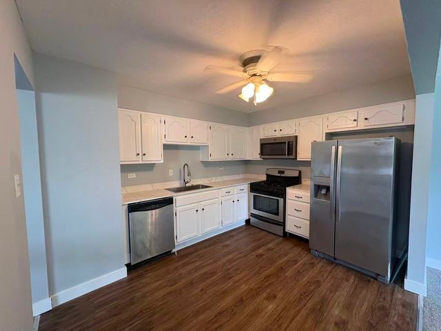 1826 Prentiss Drive, Downers Grove, IL 60516