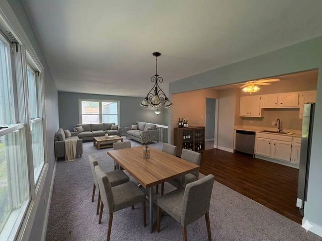 1826 Prentiss Drive, Downers Grove, IL 60516