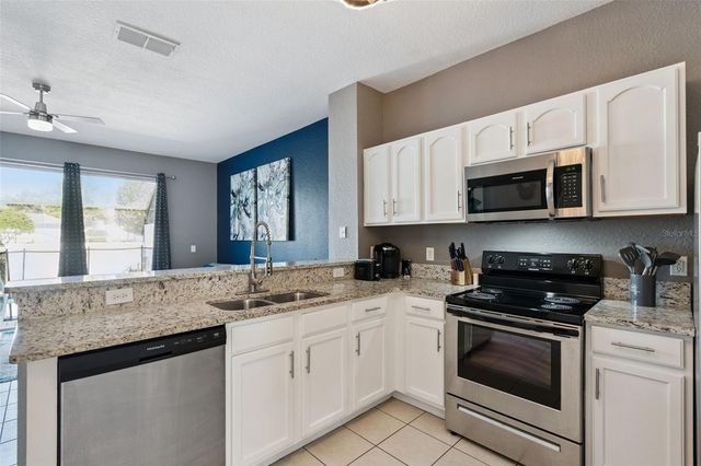 2530 MANESHAW LANE, Kissimmee, FL 34747