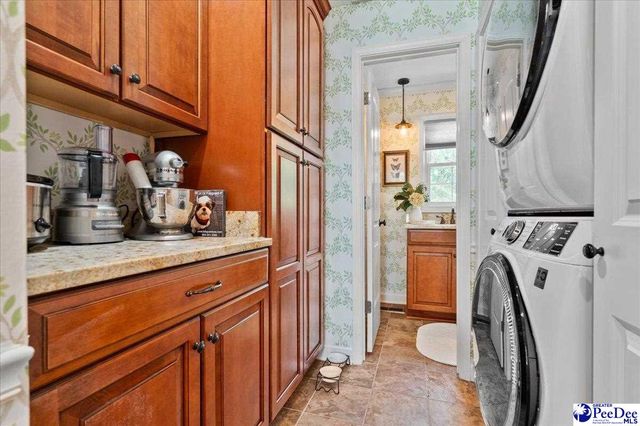1454 Dorchester Road, Florence, SC 29501