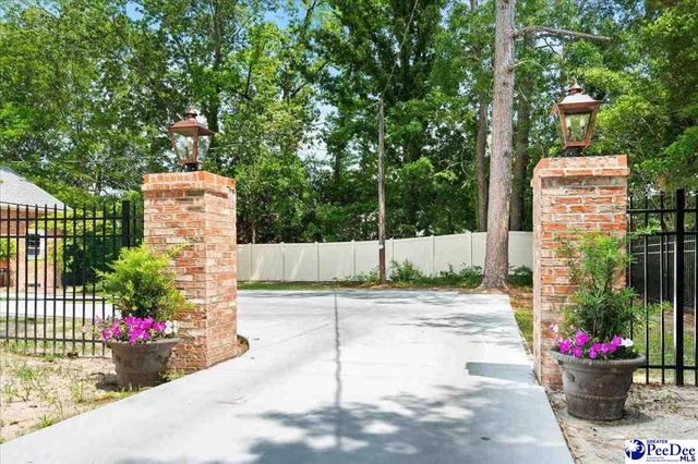 1454 Dorchester Road, Florence, SC 29501