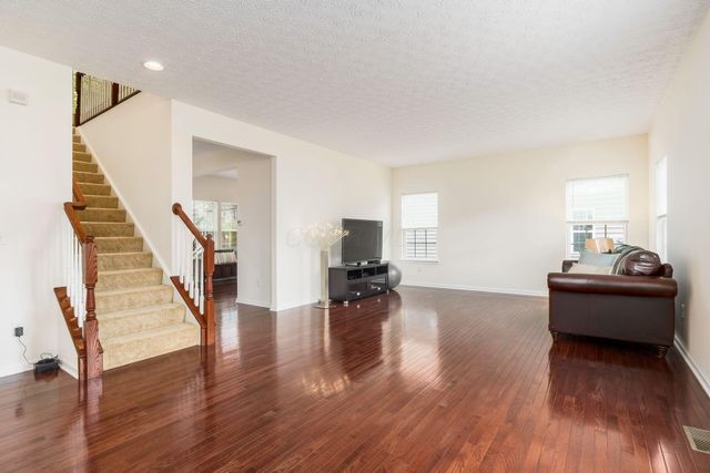 145 Shawnee Drive, Pickerington, OH 43147