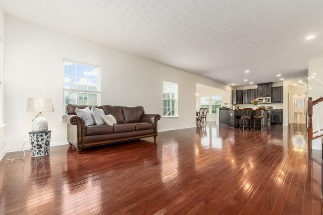 145 Shawnee Drive, Pickerington, OH 43147