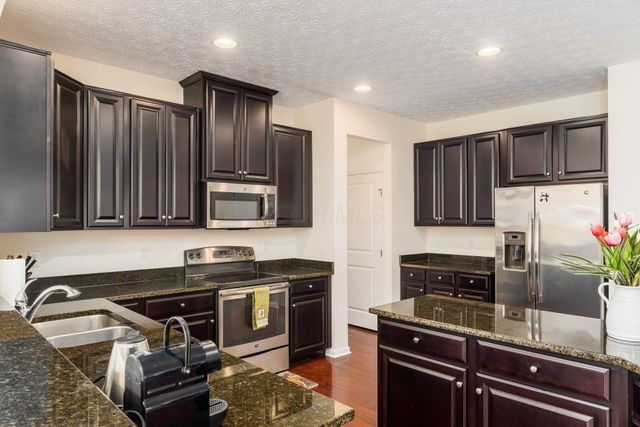 145 Shawnee Drive, Pickerington, OH 43147