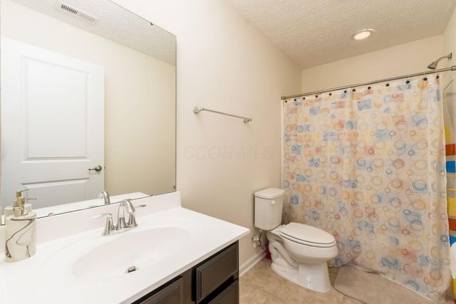 145 Shawnee Drive, Pickerington, OH 43147