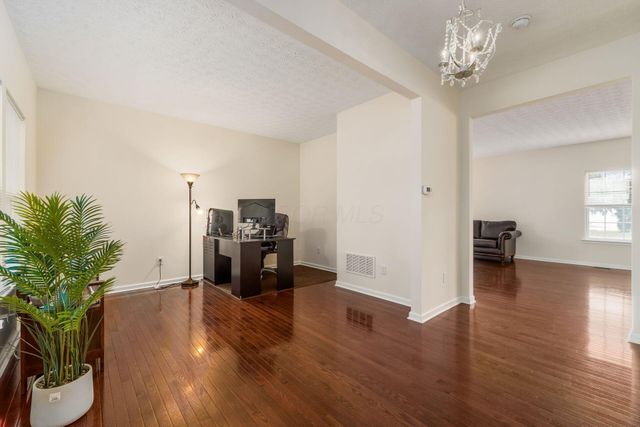 145 Shawnee Drive, Pickerington, OH 43147