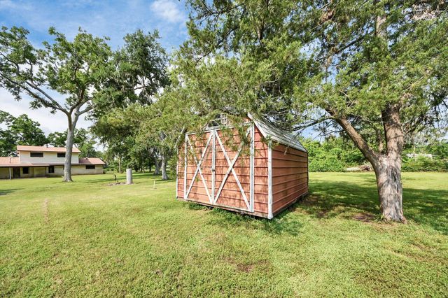 1413 Cr-347 Road, Brazoria, TX 77422