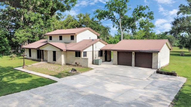 1413 Cr-347 Road, Brazoria, TX 77422