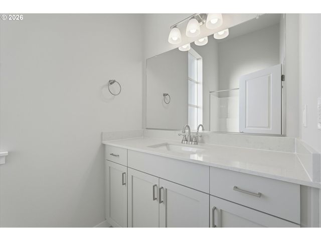 1535 Nw Tracy, Mc Minnville, OR 97128