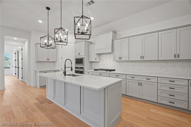 9015 Birkshire Place, Fort Smith, AR 72916