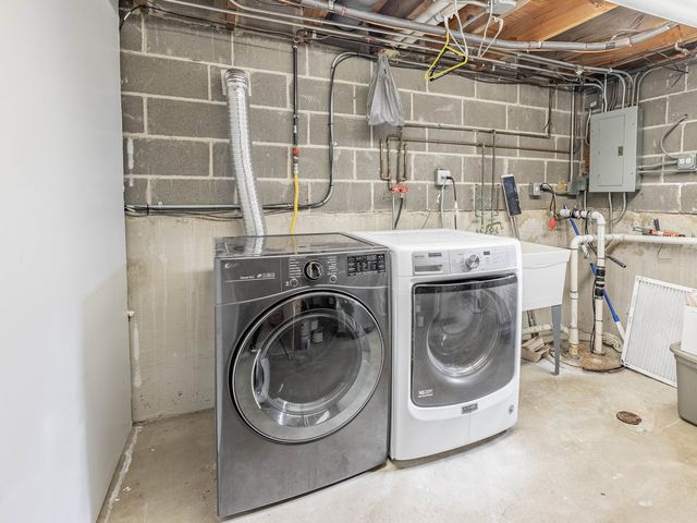 5127 S New England Avenue, Chicago, IL 60638
