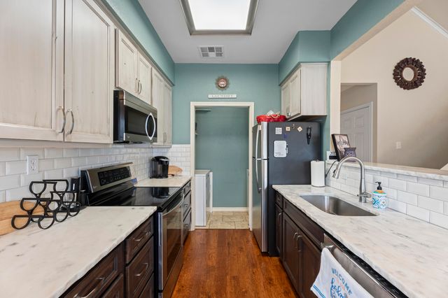 27950 S Hwy 125 Unit 23-2, Monkey Island, OK 74331