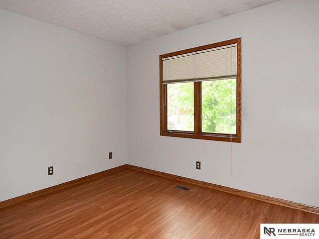 1400 Trelawney Drive, Lincoln, NE 68512