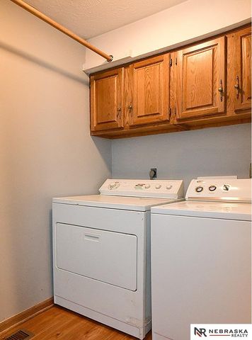 1400 Trelawney Drive, Lincoln, NE 68512