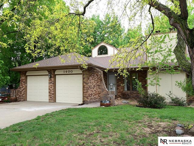 1400 Trelawney Drive, Lincoln, NE 68512