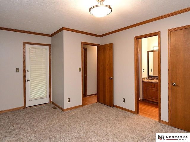 1400 Trelawney Drive, Lincoln, NE 68512