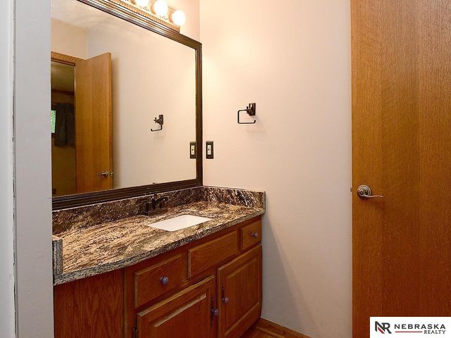 1400 Trelawney Drive, Lincoln, NE 68512
