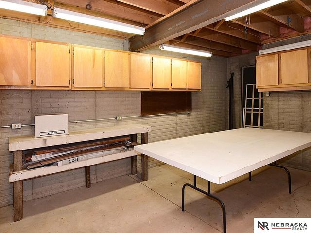 1400 Trelawney Drive, Lincoln, NE 68512