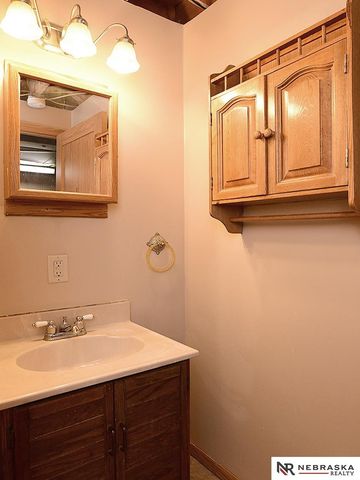 1400 Trelawney Drive, Lincoln, NE 68512