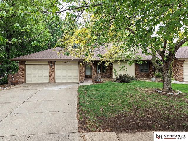 1400 Trelawney Drive, Lincoln, NE 68512