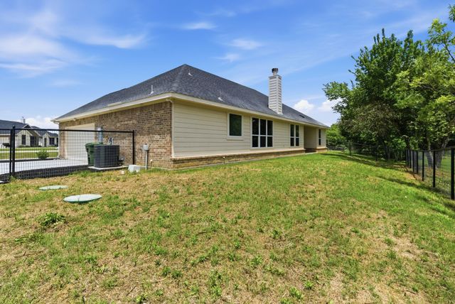 113 Cooper Court, Springtown, TX 76082
