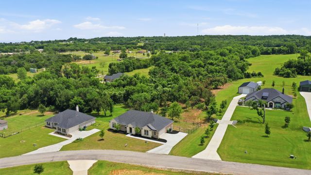 113 Cooper Court, Springtown, TX 76082