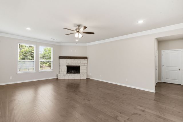 113 Cooper Court, Springtown, TX 76082